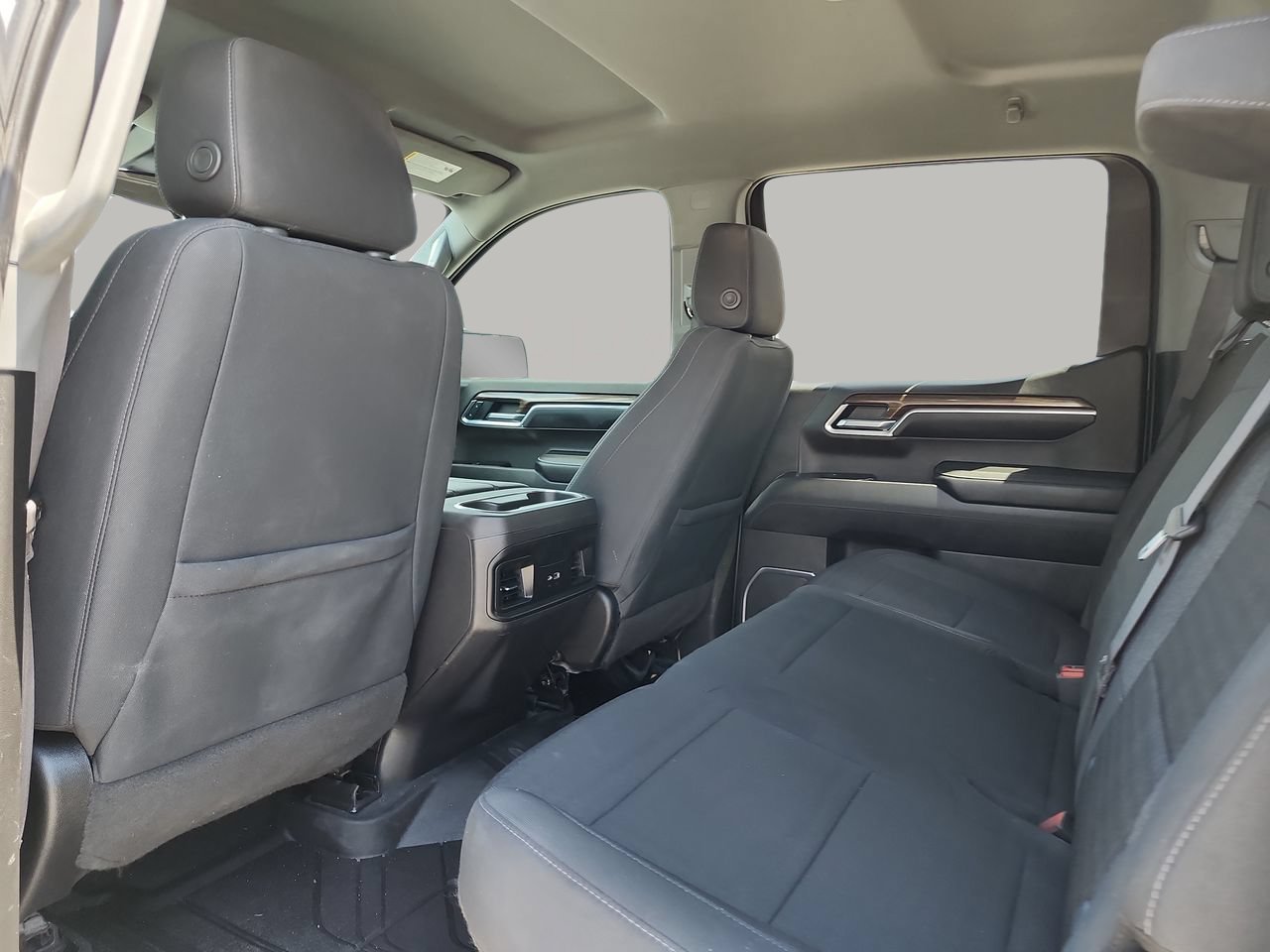 Used 2022 Summit White Chevrolet LT image 16