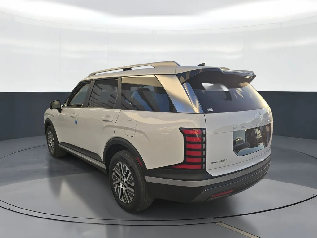 New 2026 White Hyundai Blue SEL image 4