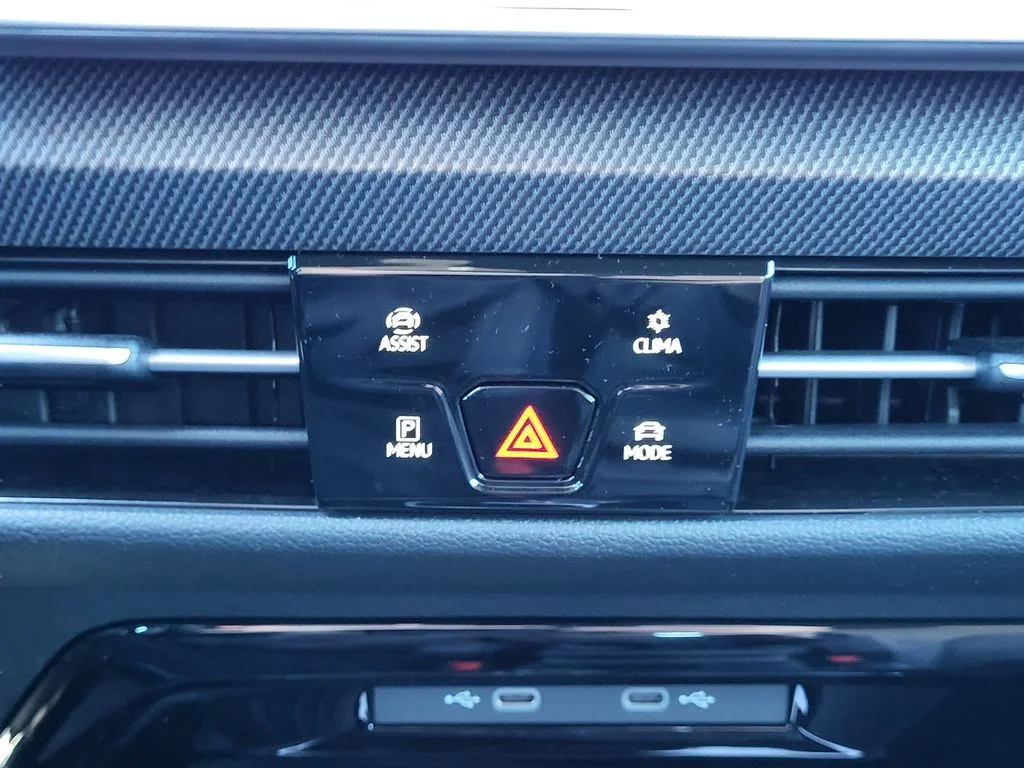 New 2026 Lapiz Blue Metallic Volkswagen 2.0T image 13