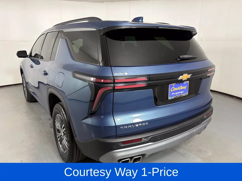 Used 2025 Blue Chevrolet LT image 8