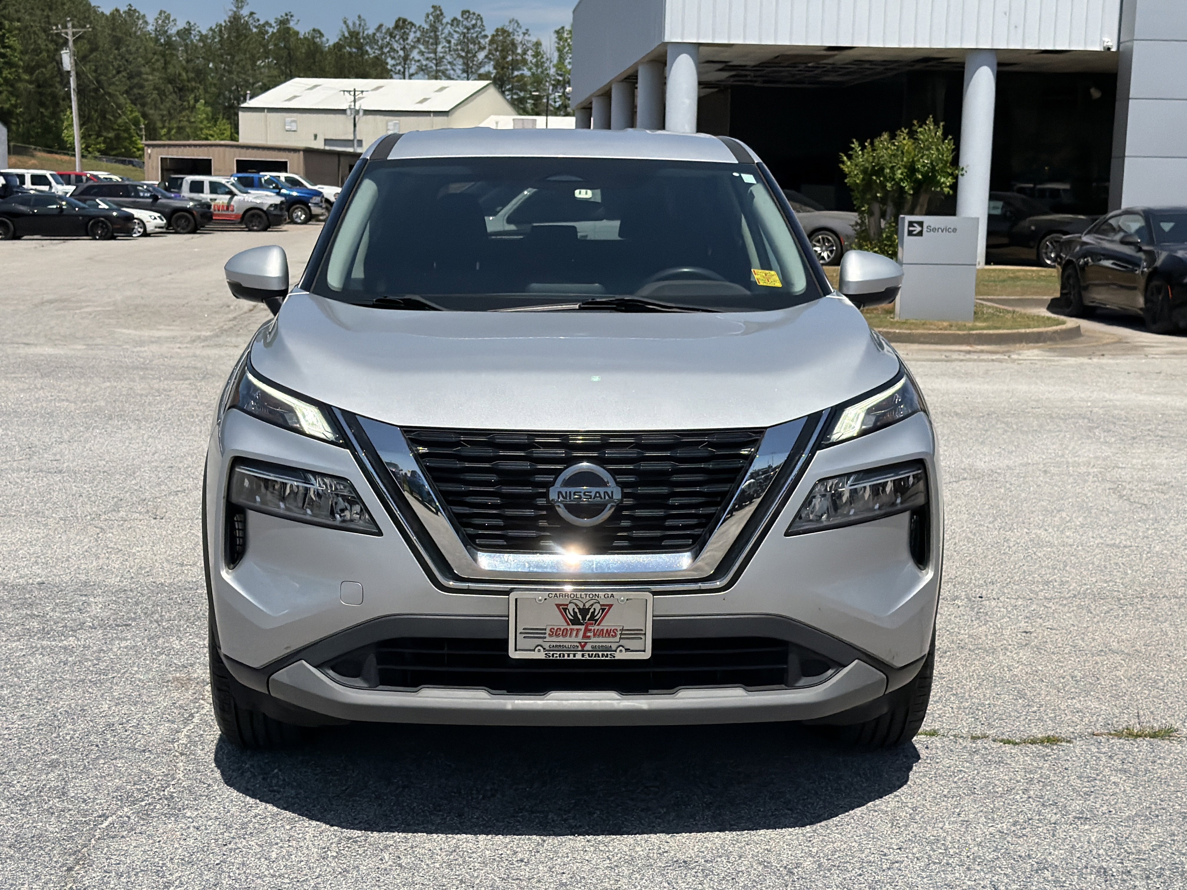 Used 2021 Brilliant Silver Metallic Nissan SV image 3