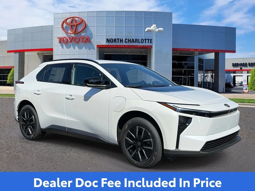 New 2026 Wind Chill Pearl Toyota XLE image 1