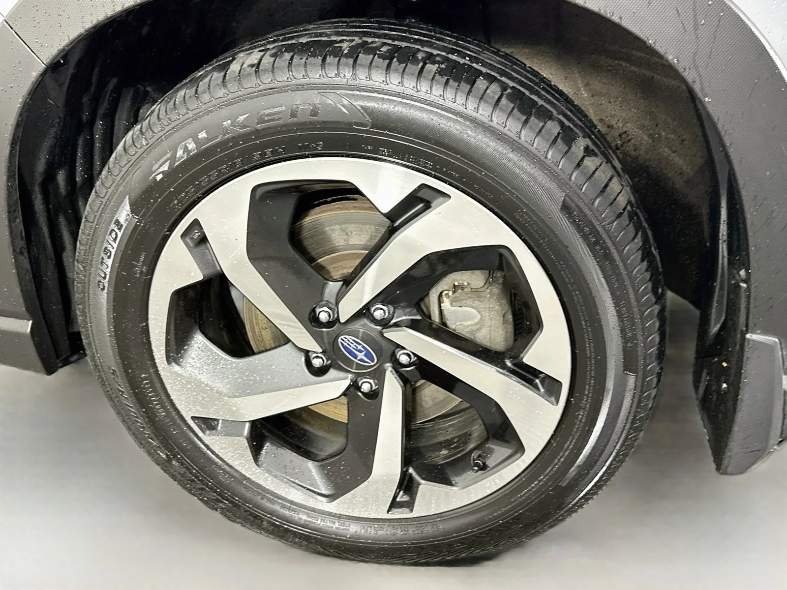 Used 2023 Ice Silver Metallic Subaru Touring image 33