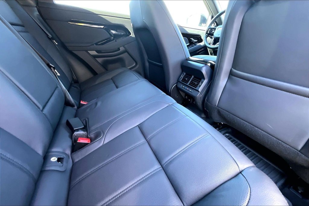 Used 2026  Land Rover S image 26