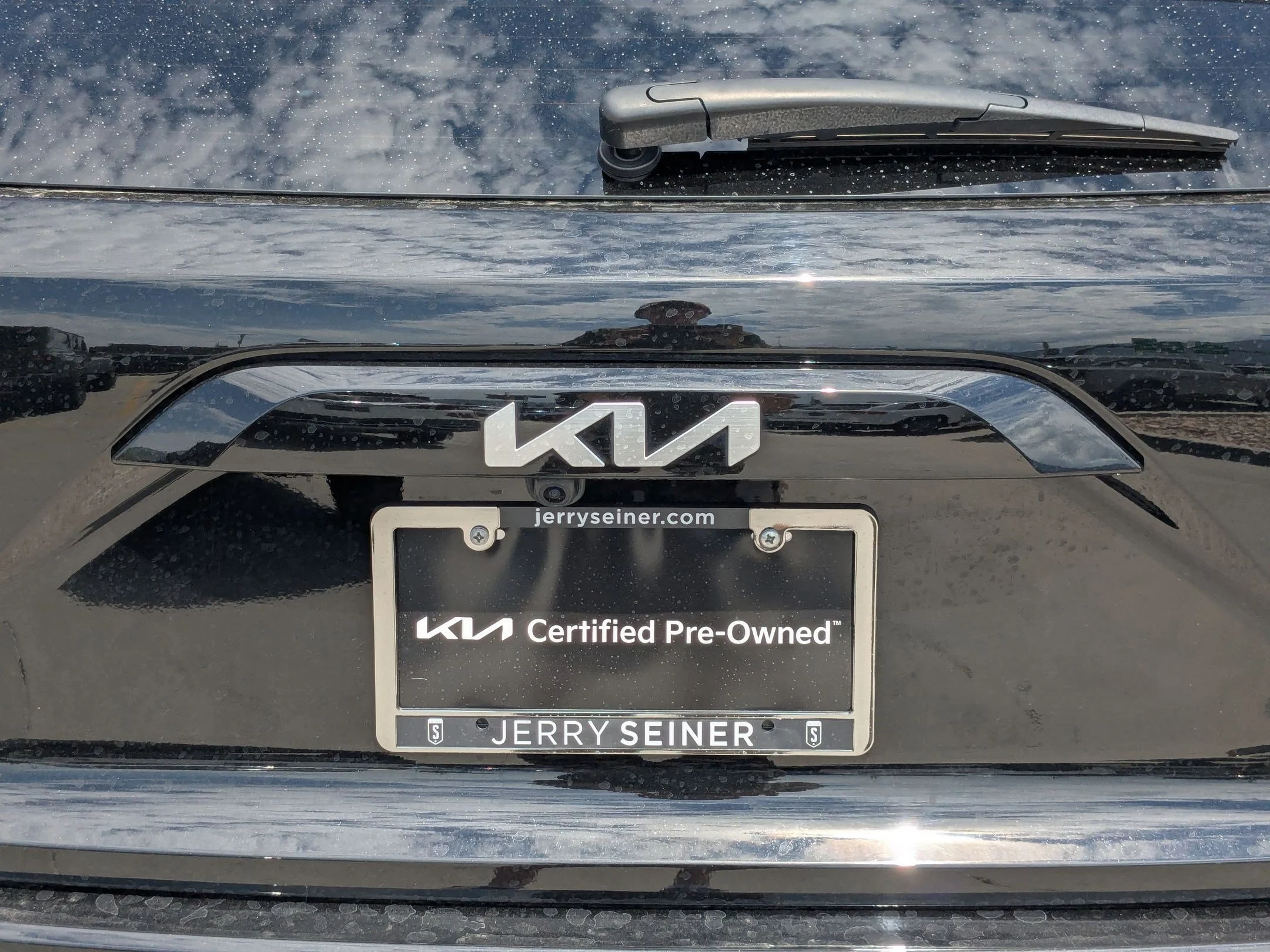 Used 2023 Aurora Black Pearl Kia EX image 13