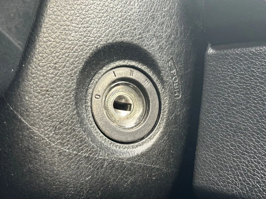 Used 2016 Gray Honda LX image 36