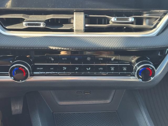 New 2027 Sterling Gray Metallic Chevrolet LT image 18