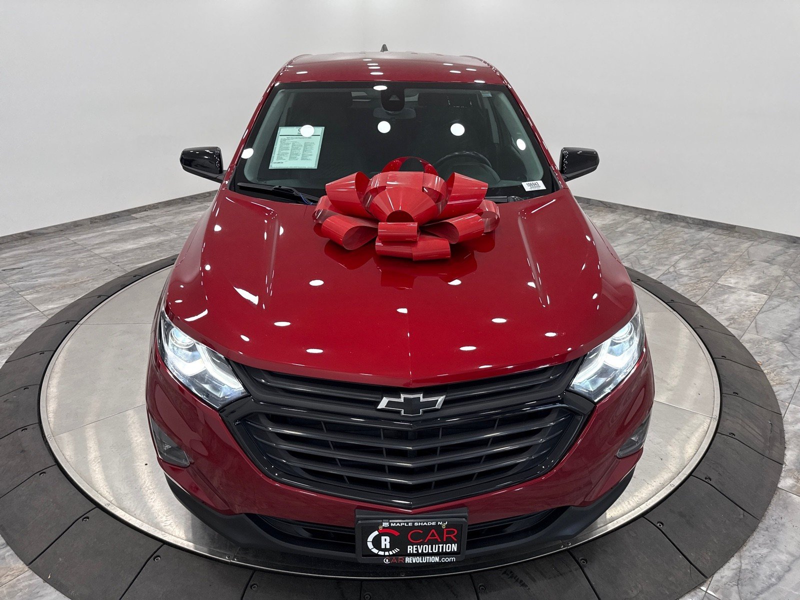 2021 Chevrolet Equinox LT photo 2