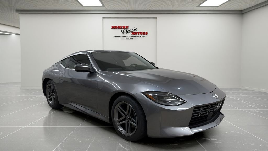 Used 2024 Gray Nissan Sport image 7