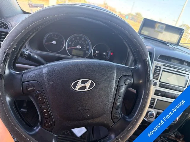 Used 2009 Radiant Silver Metallic Hyundai Limited image 10