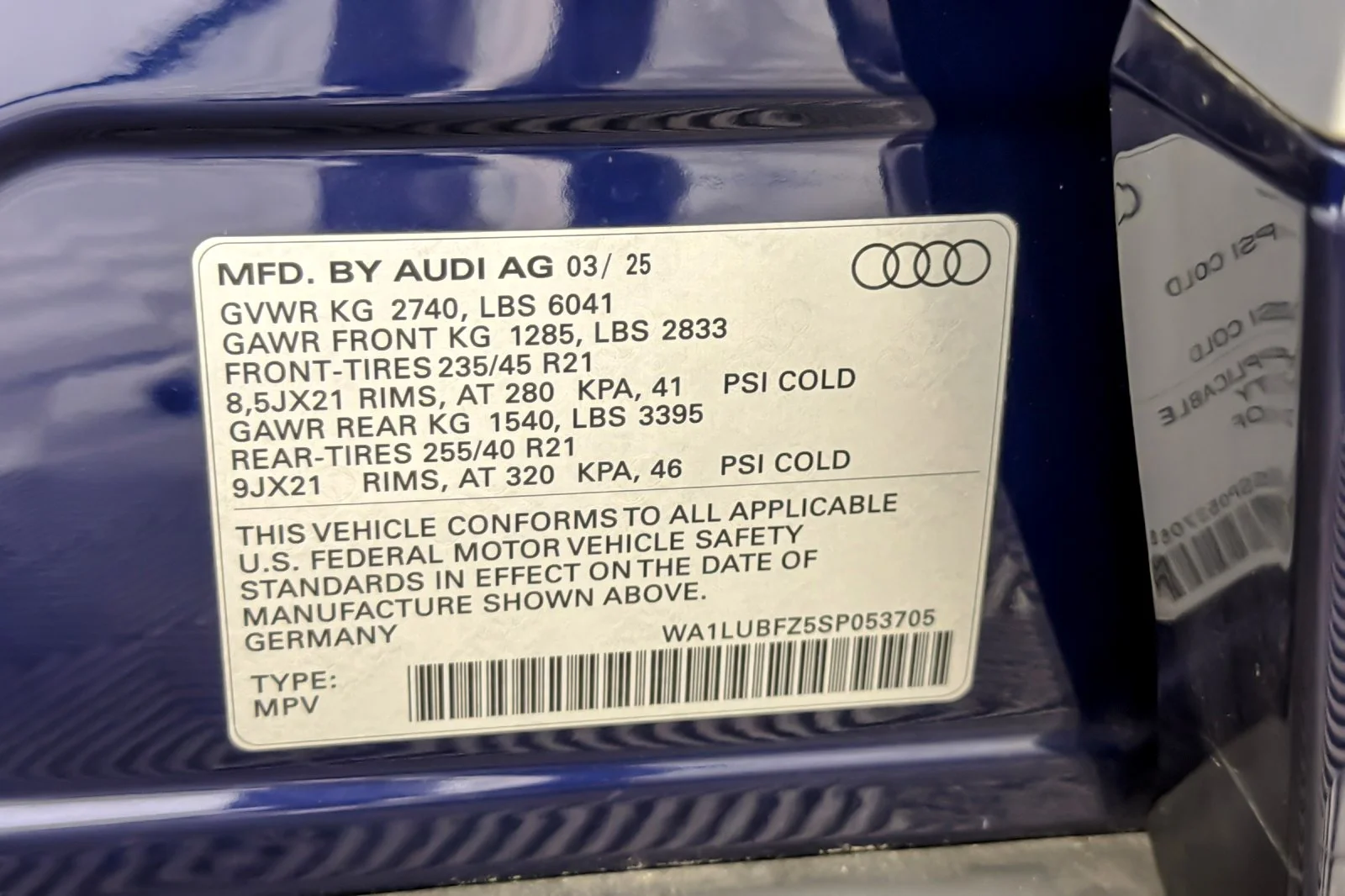 Used 2025 Navarra Blue Metallic Audi Premium Plus 55 quattro image 25