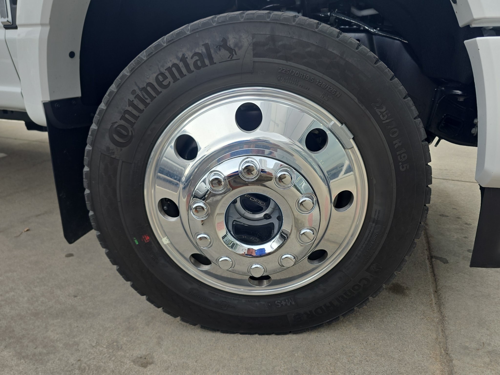 Used 2026 White Ford 3S image 39