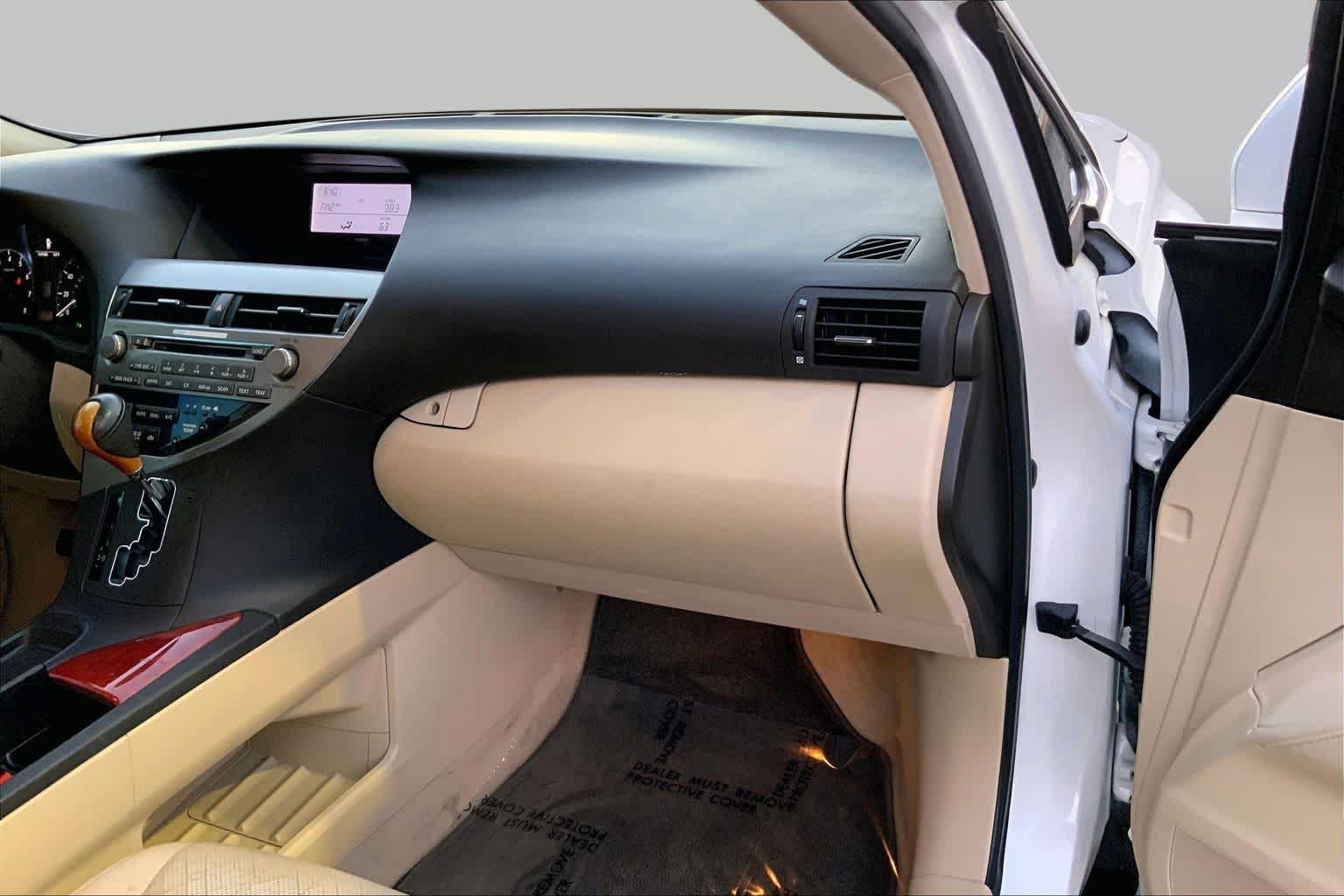Used 2010 Starfire Pearl Lexus  image 16