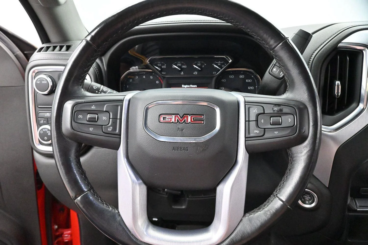 Used 2022 Cardinal Red GMC SLE image 17