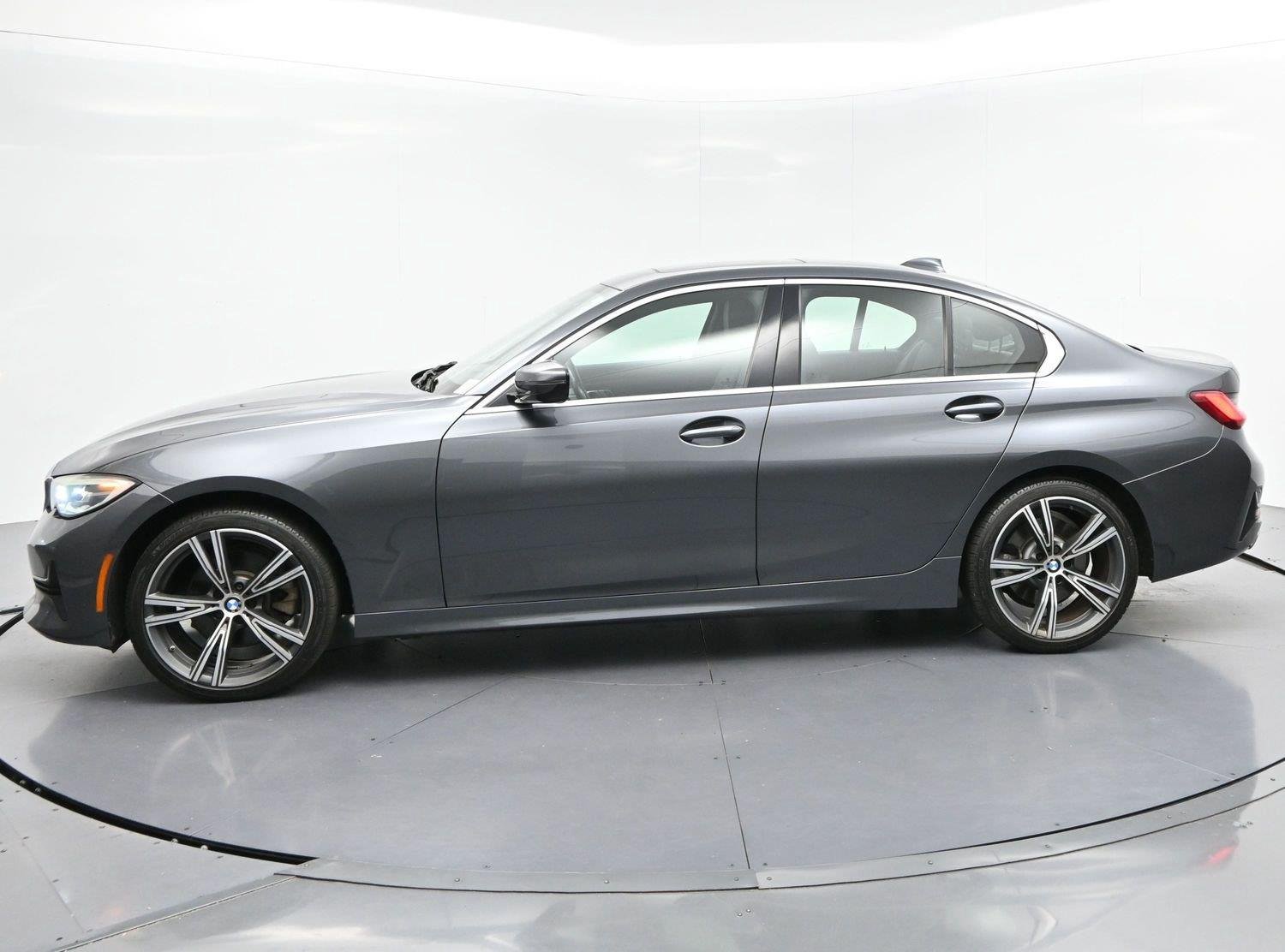 Used 2021 Mineral Gray Metallic BMW 330i xDrive image 4