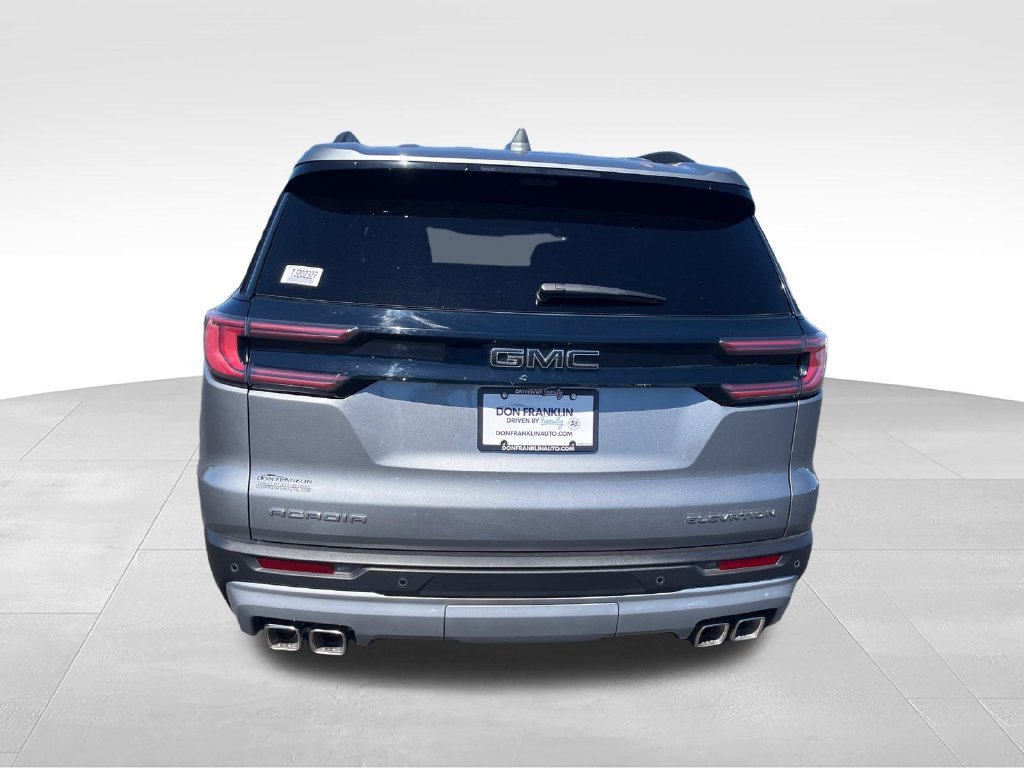 Used 2026 Silver GMC Elevation image 4