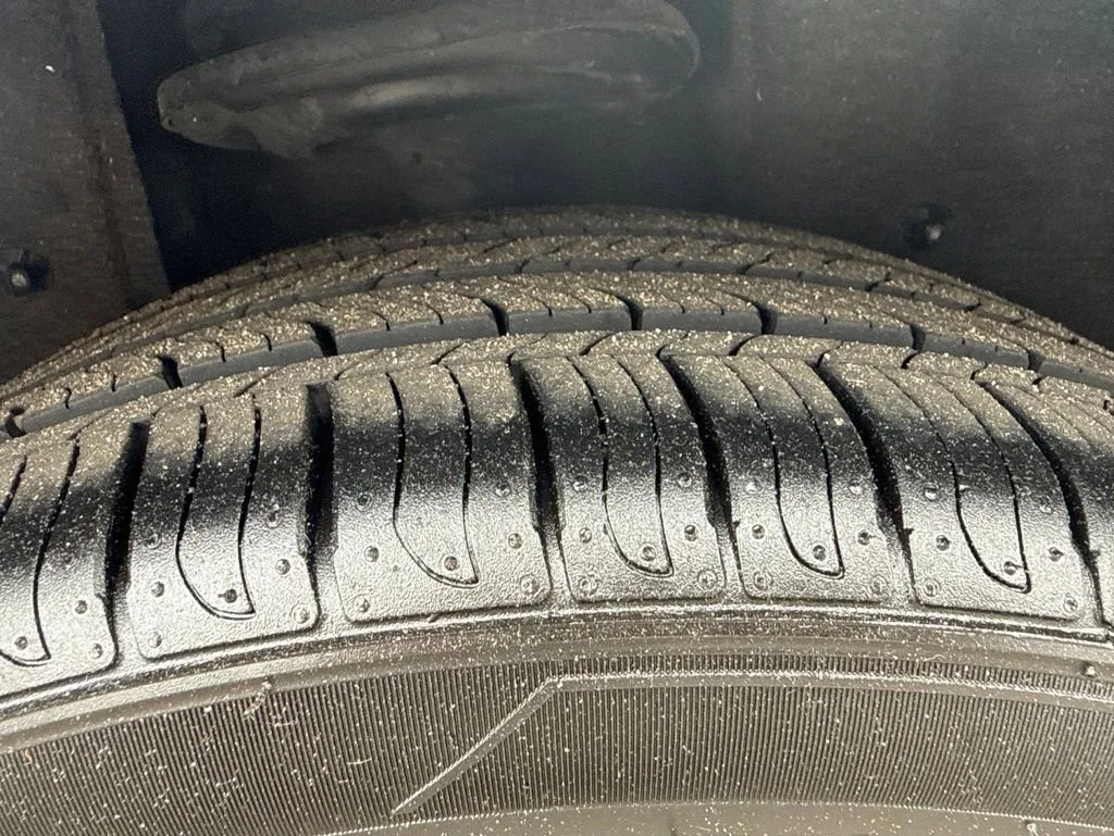 Used 2016  Toyota XSE image 37