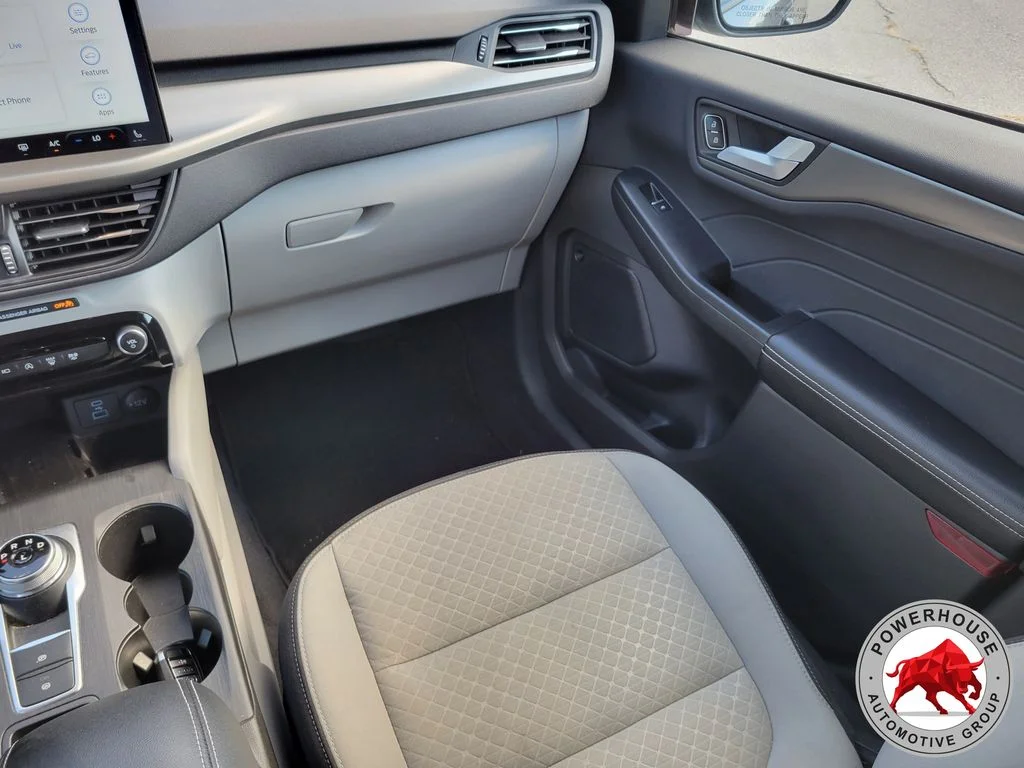 Used 2023 Gray Ford Active image 22