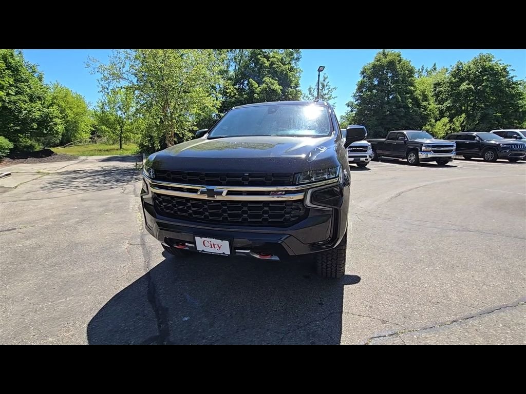 Used 2021 Black Chevrolet Z71 image 3