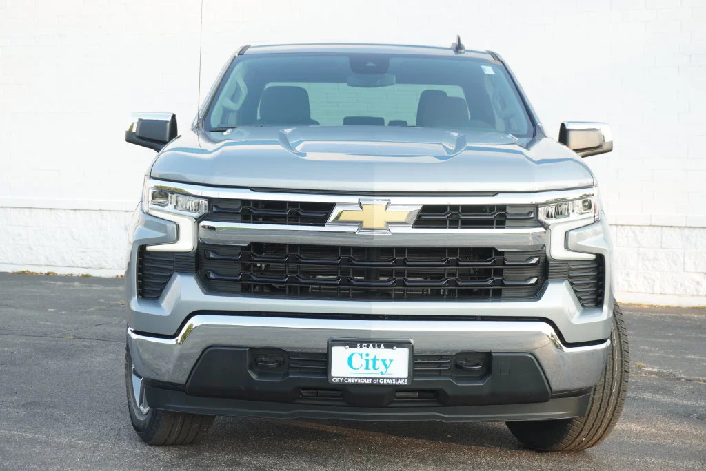 New 2026 Sterling Gray Metallic Chevrolet LT (2FL) image 6