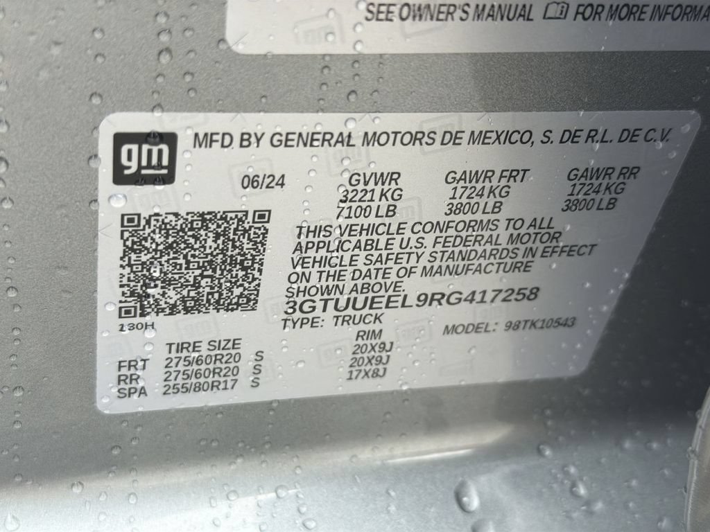Used 2024 Sterling Metallic GMC AT4 image 35