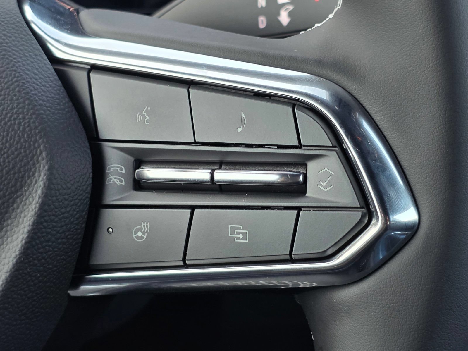 New 2026 Sterling Gray Metallic Chevrolet LT image 31