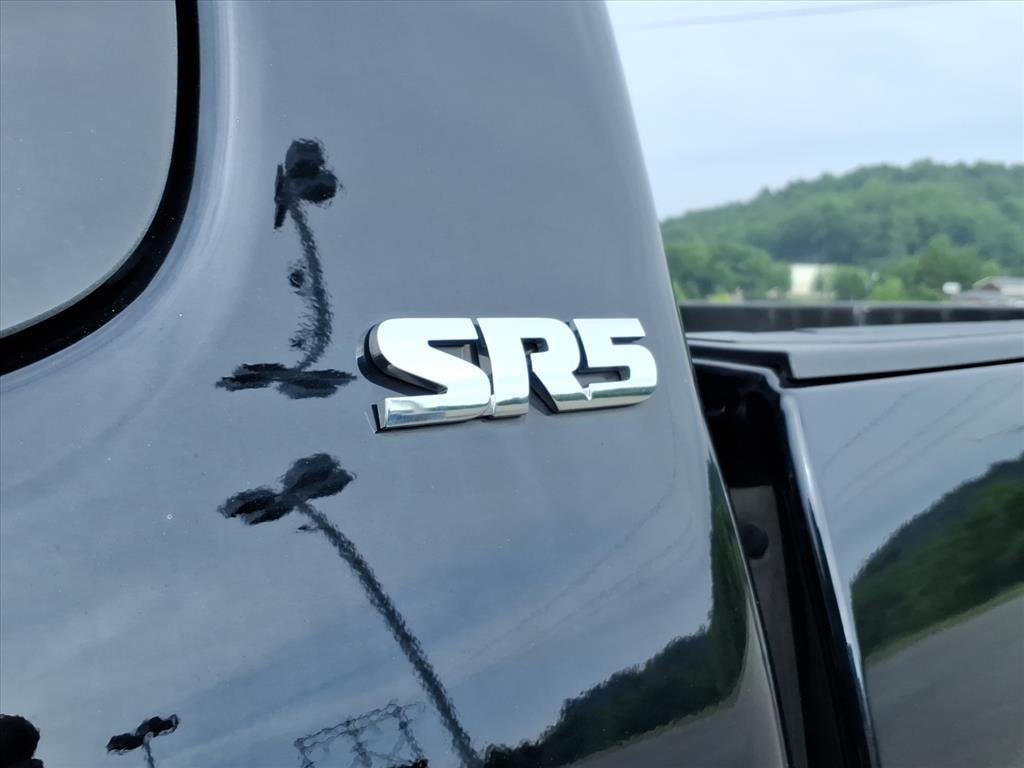 Used 2022 Midnight Black Metallic Toyota SR5 V6 image 11