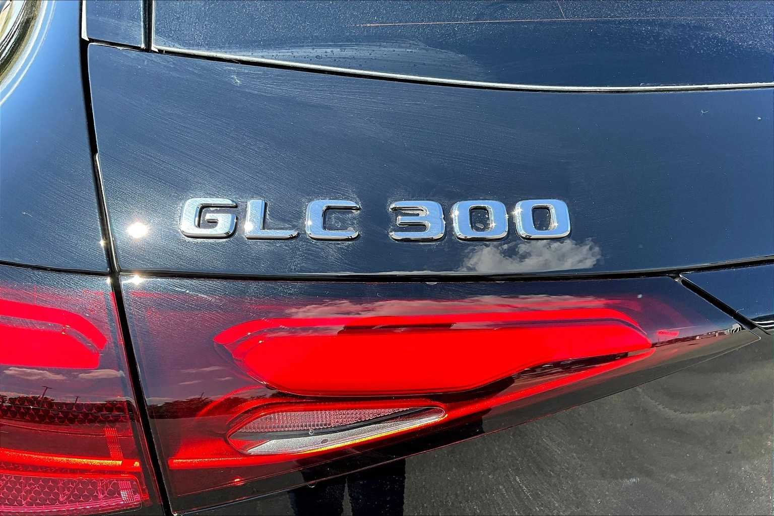 Used 2026 Black Mercedes-Benz GLC 300 image 7