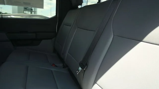 New 2026 Oxford White Ford F-550® XL image 11