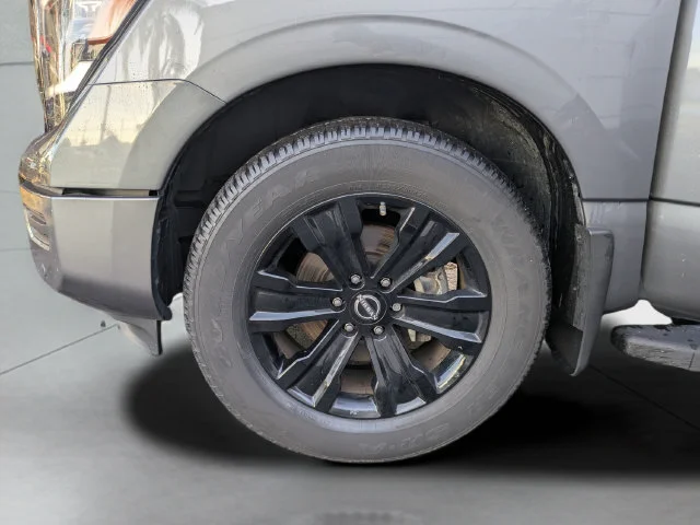 Used 2024 Gray Nissan SV image 37