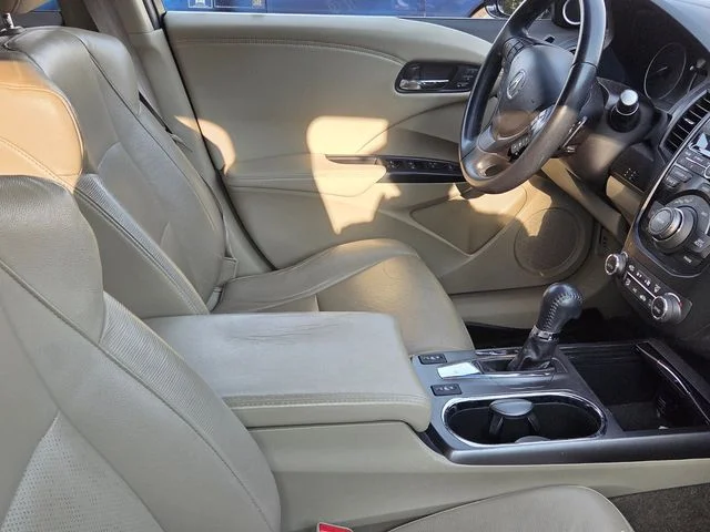 Used 2013  Acura Technology Package image 8