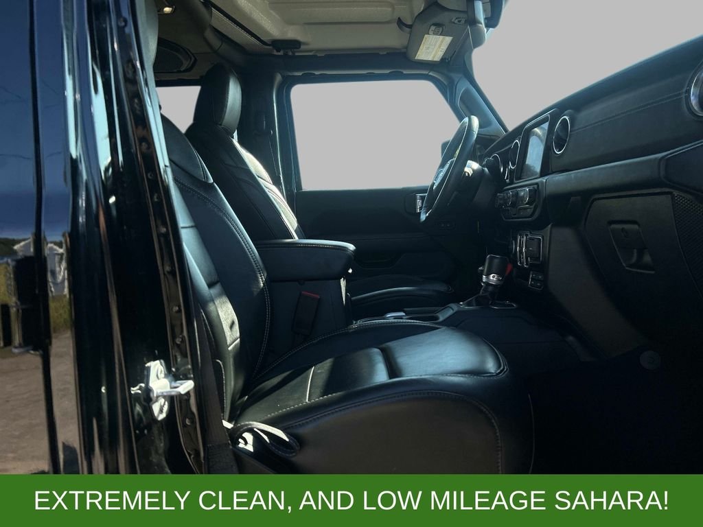Used 2022 Black Jeep Unlimited Sahara image 18