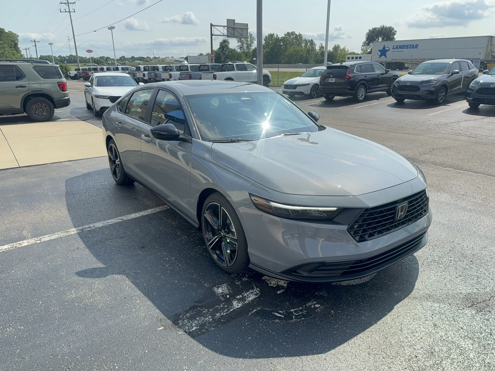 New 2026 Urban Gray Pearl Honda Sport image 3
