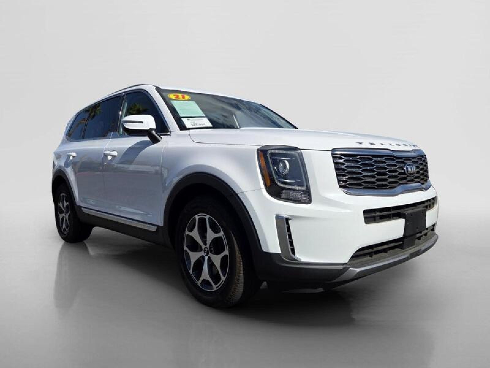 Used 2021 Glacial White Pearl Kia EX image 7