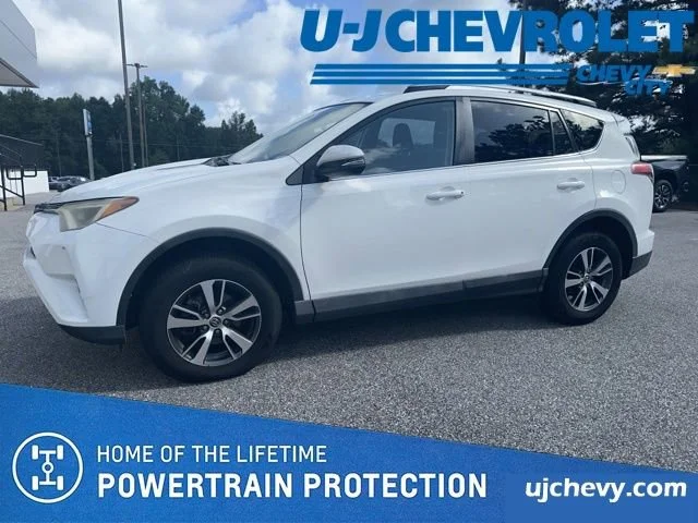 2016 Toyota RAV4 XLE's photo