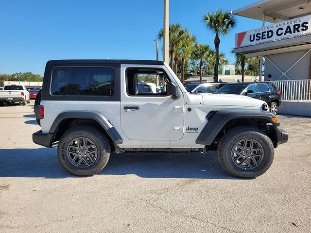 New 2026 Bright White Clear-Coat Exterior Paint Jeep Sport S image 5