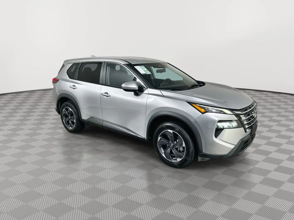 Certified Used 2024 Silver Nissan SV image 2