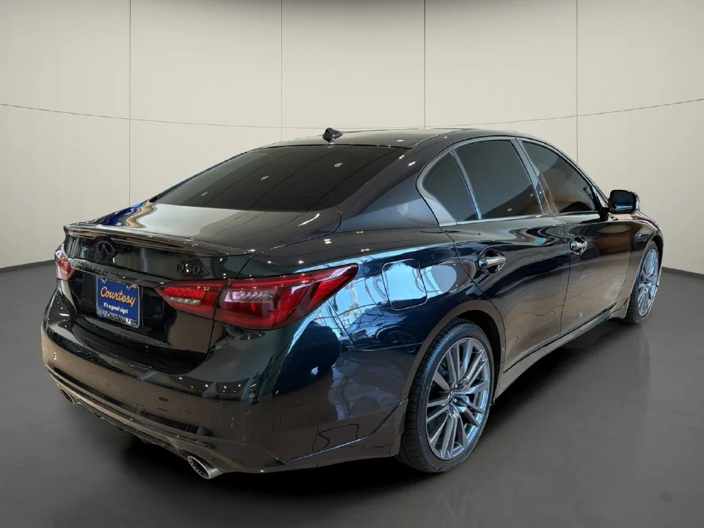 Used 2023 Black INFINITI Red Sport 400 image 7