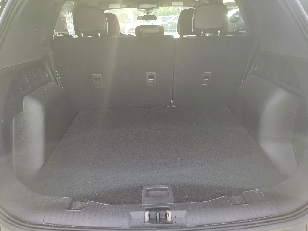 Used 2025 Agate Black Metallic Ford ST-Line image 11