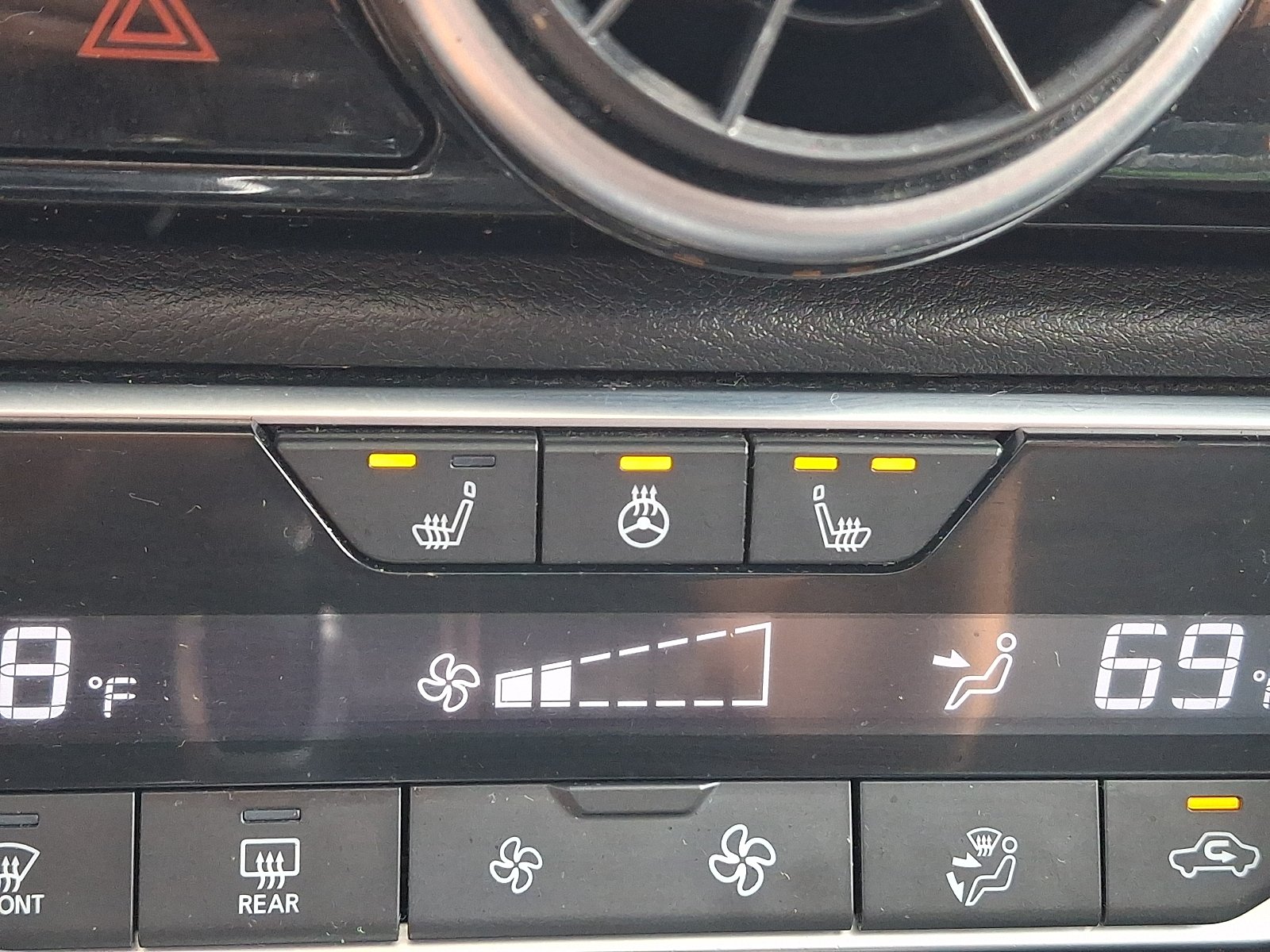 Used 2021 Gun Metallic - KAD Nissan SR Xtronic CVT image 25