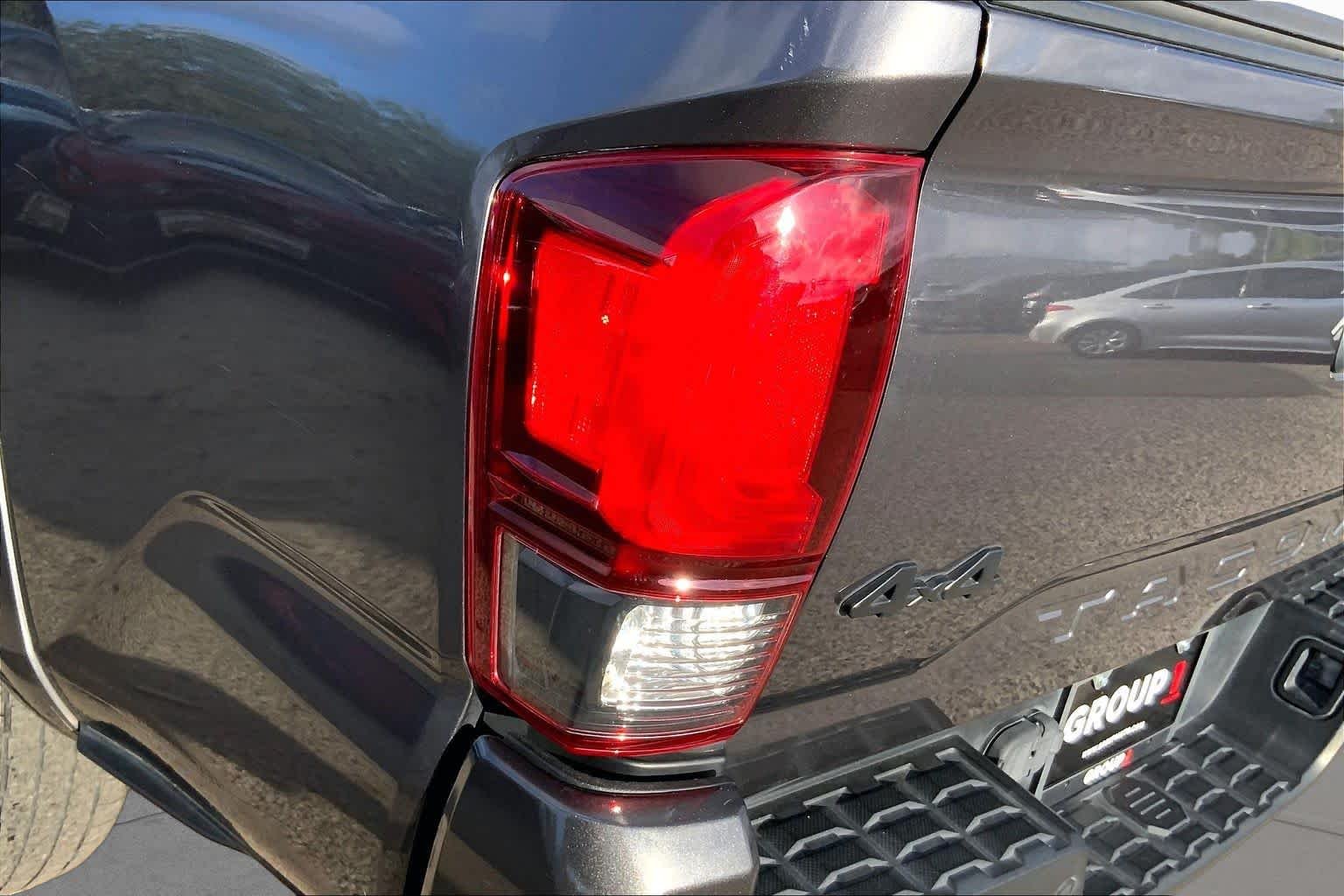 Used 2022 Magnetic Gray Metallic Toyota SR5 image 28