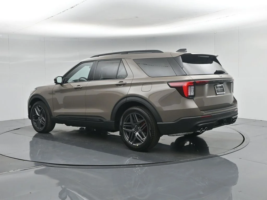 New 2026 Gray Ford ST image 28