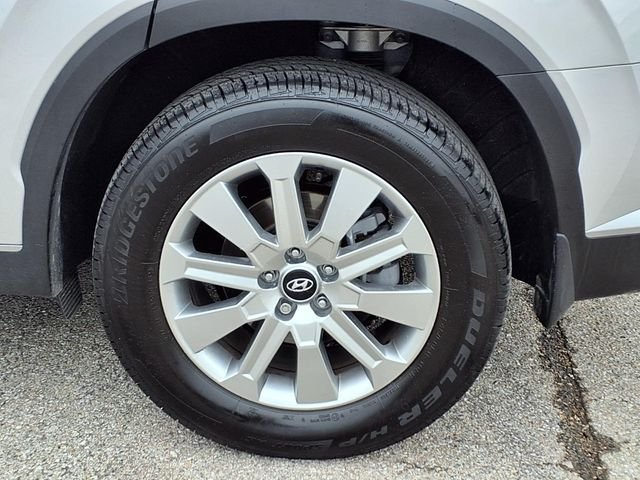 Used 2025 Silver Hyundai SEL image 20