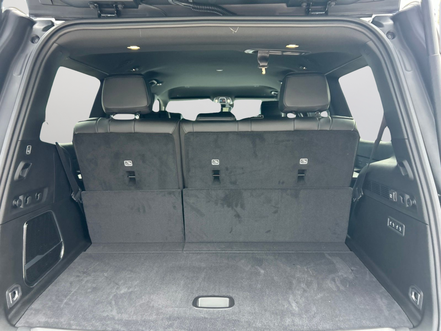 New 2026 Bright White Clearcoat Jeep Limited Altitude image 36