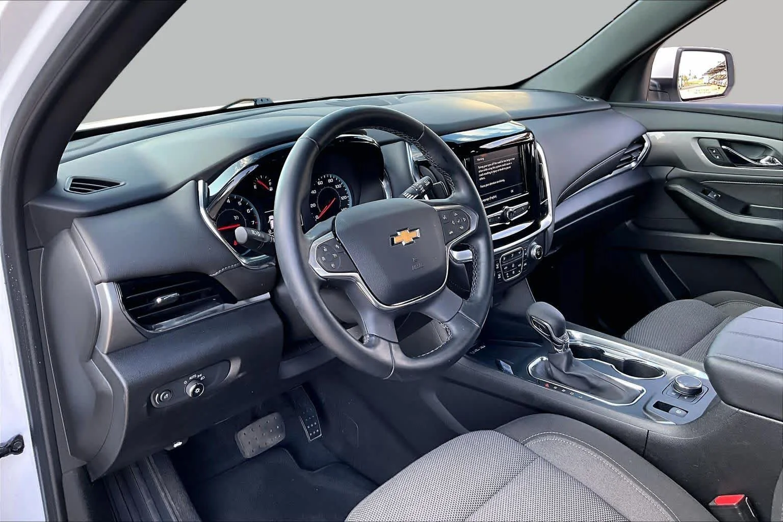 Used 2023 Summit White Chevrolet LT Cloth image 16