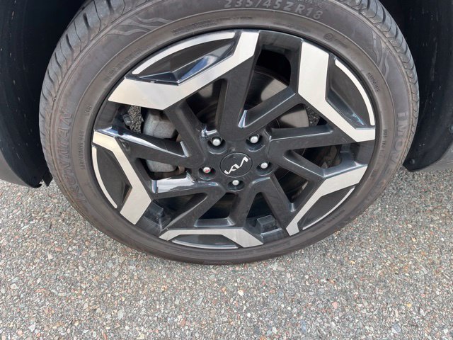 Used 2024 Gray Kia SX image 9