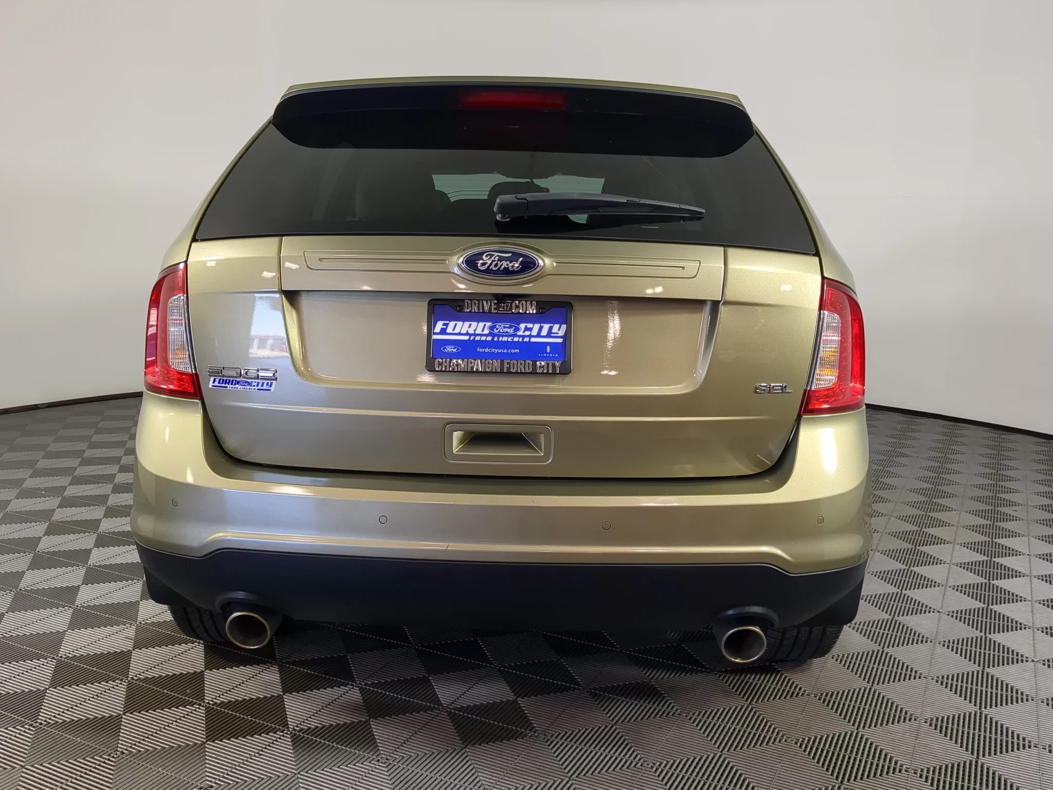 Used 2013 Green Ford SEL image 7