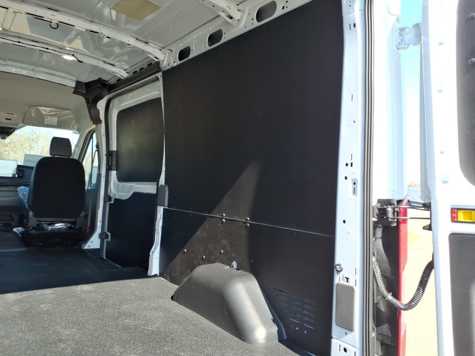 New 2026 Oxford White Ford Cargo Van image 30