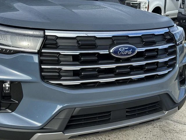 New 2026 Vapor Blue Metallic Ford Active image 3