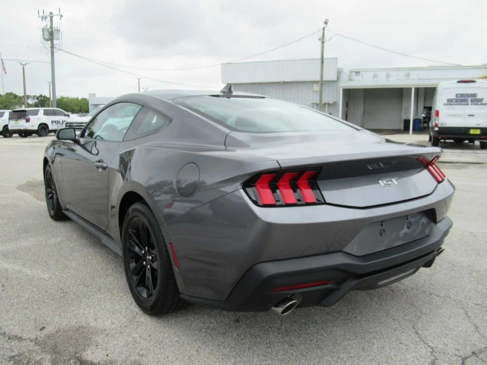 Used 2026 Carbonized Gray Ford GT Premium image 5